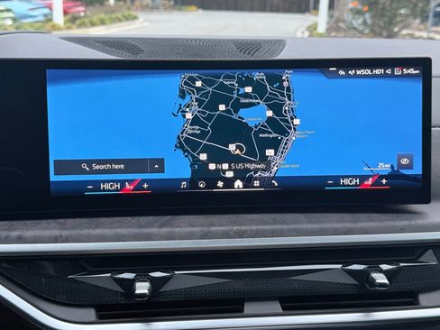 Used 2024 BMW X5 xDrive40i w/ M Sport Package image 40