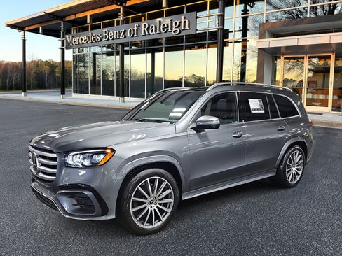 Certified 2025 Mercedes-Benz GLS 450 4MATIC image 1