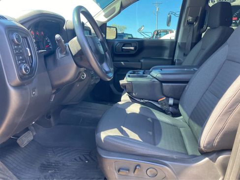Used 2024 Chevrolet Silverado 1500 Custom Trail Boss AWD/4WD image 3
