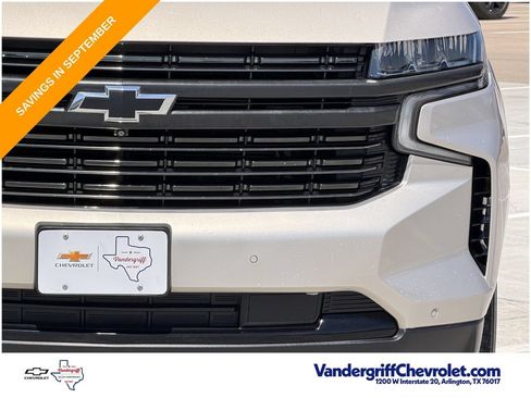 Used 2021 Chevrolet Tahoe RST w/ Luxury Package RWD image 8