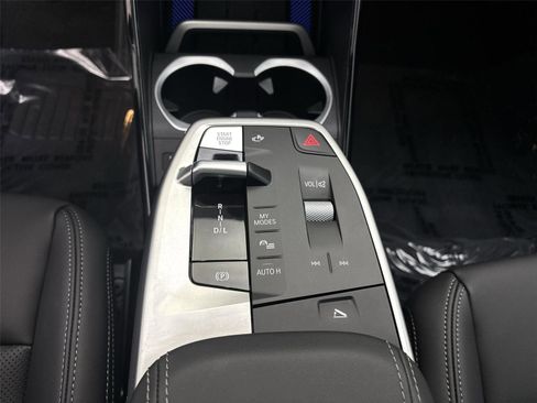 Used 2025 BMW X1 xDrive28i w/ Convenience Package image 23