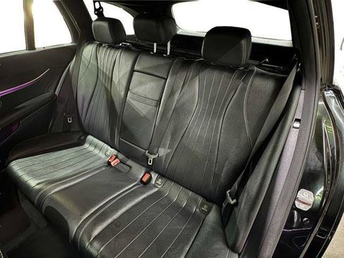 Used 2017 Mercedes-Benz E 400 4MATIC Wagon image 54