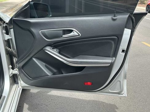 Used 2016 Mercedes-Benz CLA 250 image 37