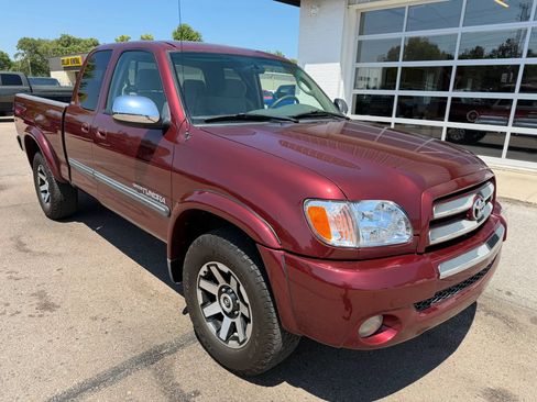 Used 2003 Toyota Tundra SR5 AWD/4WD image 2