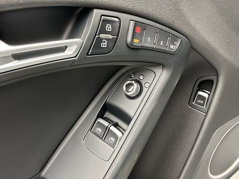 Used 2013 Audi RS 5 Coupe w/ Audi MMI Navigation Plus Pkg image 9