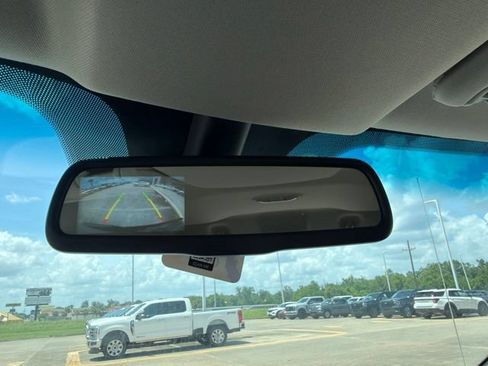 Used 2018 RAM 1500 Tradesman w/ Chrome Appearance Group RWD image 21