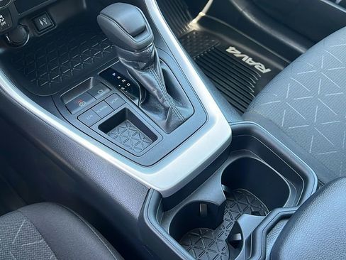 Used 2019 Toyota RAV4 XLE w/ All Weather Liner Package FWD image 16