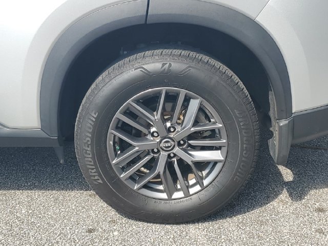 Certified 2024 Nissan Rogue S FWD image 33