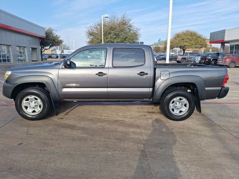 Used 2013 Toyota Tacoma PreRunner image 3