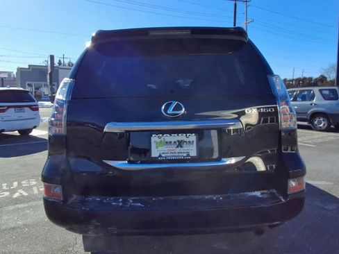 Used 2023 Lexus GX 460 Premium image 3