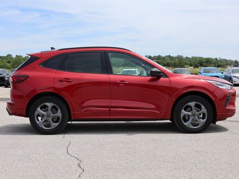Used 2024 Ford Escape ST-Line w/ Tech Pack #1 AWD/4WD image 7