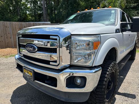 Used 2016 Ford F250 Lariat w/ Lariat Interior Package AWD/4WD image 2