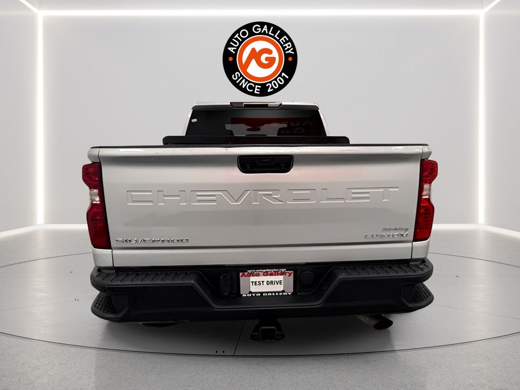 Used 2022 Chevrolet Silverado 2500 Custom w/ Custom Value Package AWD/4WD image 4