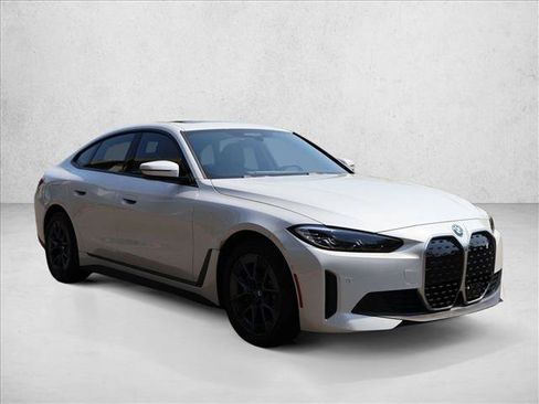 Used 2023 BMW i4 eDrive40 RWD image 4