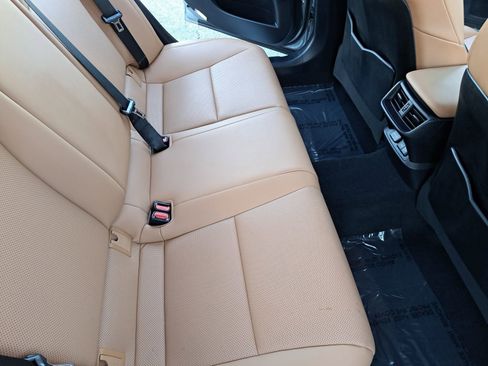 Used 2023 Lexus ES 350 w/ Premium Package image 11