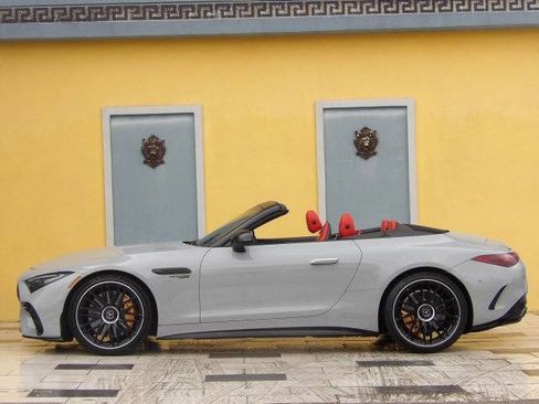 Used 2022 Mercedes-Benz SL 63 AMG 4MATIC image 16