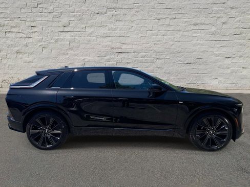 New 2026 Cadillac Lyriq Signature Sport RWD image 6