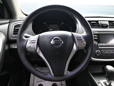 Used 2017 Nissan Altima 2.5 S w/ Power Driver Seat Package FWD image 15