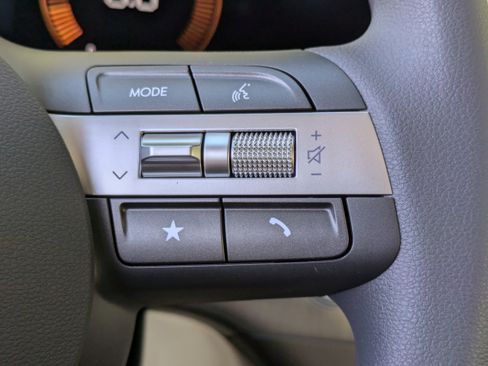 New 2026 Hyundai Kona SE image 23