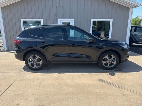 Used 2025 Ford Escape ST-Line Select image 2
