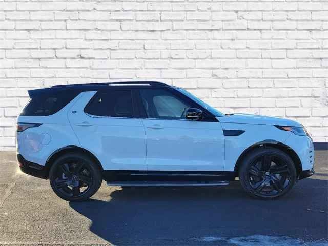 New 2025 Land Rover Discovery Dynamic SE AWD/4WD image 6