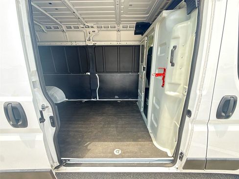 Used 2022 RAM ProMaster 3500 w/ Convenience Group FWD image 19