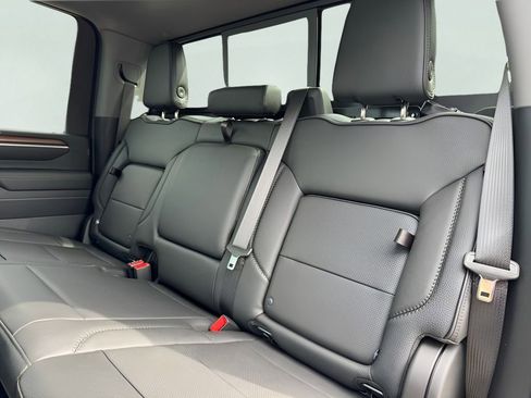 New 2026 GMC Sierra 2500 Denali w/ Denali Reserve Package AWD/4WD image 13