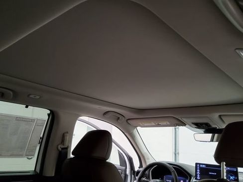 New 2026 Honda Pilot Touring image 17