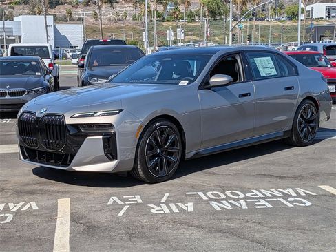 New 2026 BMW 740i 740i image 2