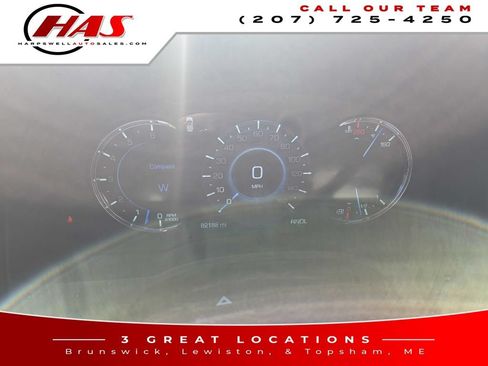 Used 2020 Cadillac Escalade ESV Premium Luxury AWD/4WD image 12