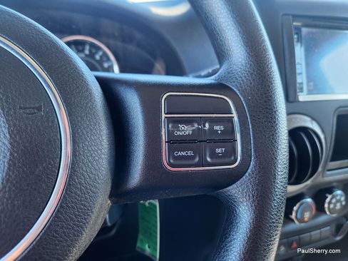 Used 2015 Jeep Wrangler Unlimited Sport image 33