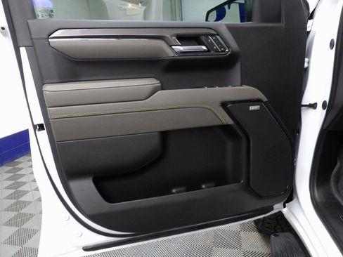 Used 2024 Chevrolet Silverado 1500 ZR2 w/ Technology Package image 40