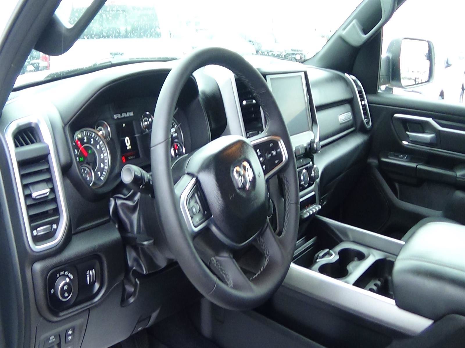 Used 2025 RAM 1500 Big Horn AWD/4WD image 18