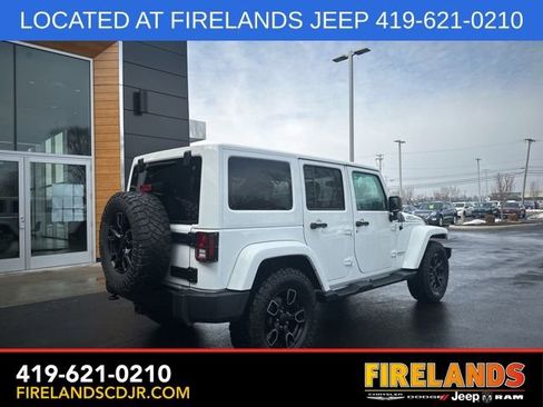 Used 2017 Jeep Wrangler Unlimited Sahara image 12