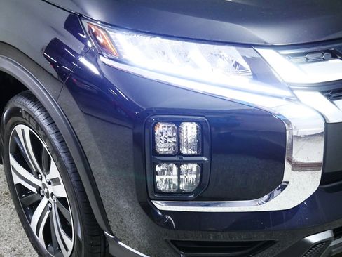 Used 2026 Mitsubishi Outlander Sport SE AWD/4WD image 16
