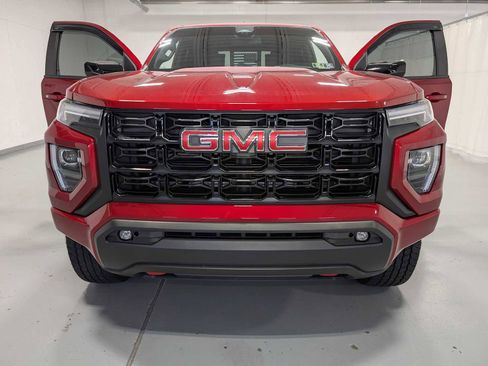 Used 2024 GMC Canyon Elevation w/ Convenience Package image 14