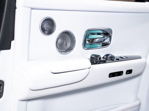 Used 2026 Rolls-Royce Phantom Sedan image 16