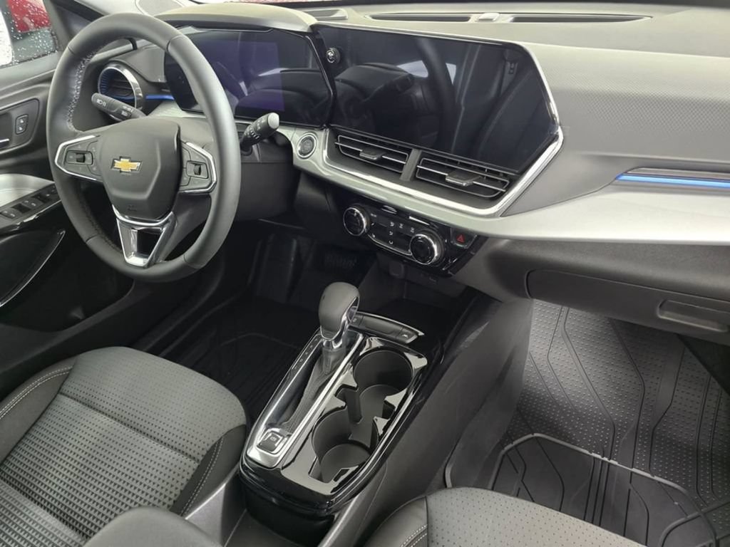 Used 2026 Chevrolet Trax LT w/ Driver Confidence Package FWD image 10