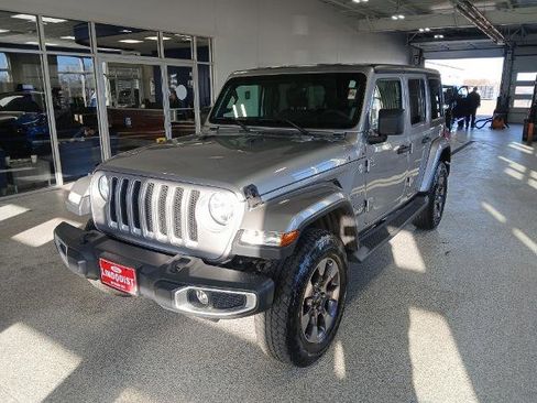 Used 2019 Jeep Wrangler Unlimited Sahara image 4