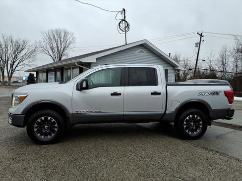 Used 2019 Nissan Titan PRO-4X w/ Pro-4x Utility Package image 2