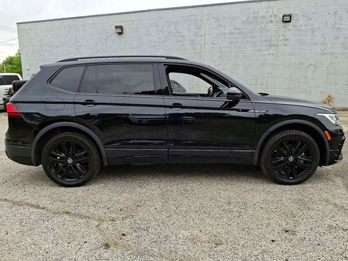 Used 2022 Volkswagen Tiguan SE R-Line AWD/4WD image 6