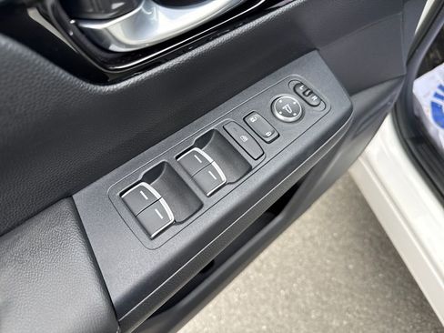 Used 2025 Honda CR-V EX-L image 24