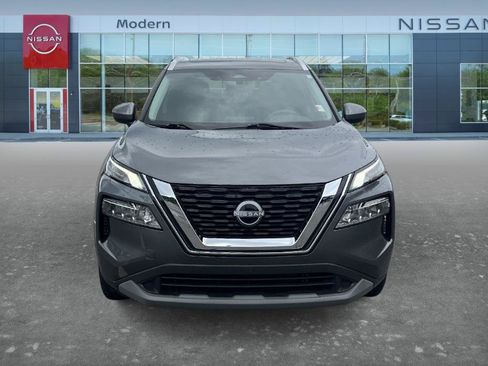 Certified 2023 Nissan Rogue SV w/ SV Premium B Package FWD image 2