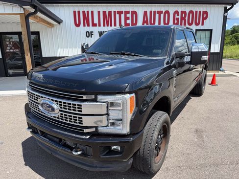 Used 2019 Ford F250 Platinum w/ Platinum Ultimate Package AWD/4WD image 1
