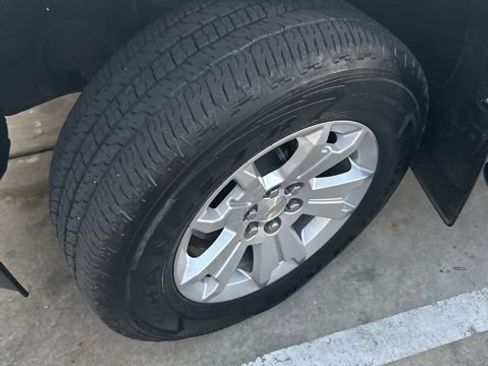 Used 2022 Chevrolet Colorado LT w/ LT Convenience Package image 9