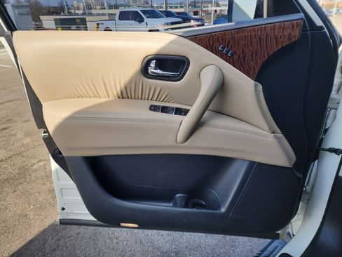Used 2018 Nissan Armada SL w/ Premium Package image 21