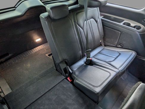 Used 2020 Ford Expedition Limited w/ Equipment Group 301A AWD/4WD image 41