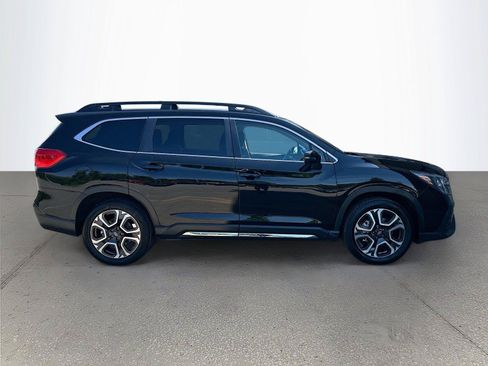 Used 2023 Subaru Ascent Limited AWD/4WD image 3