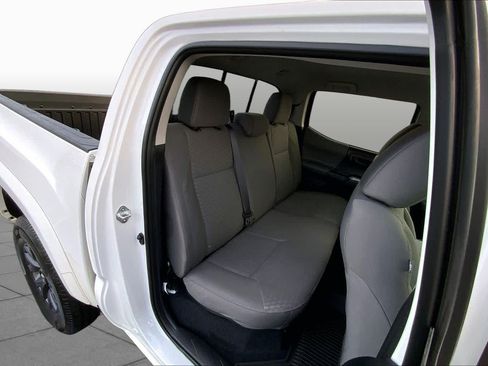 Used 2023 Toyota Tacoma SR5 RWD image 19