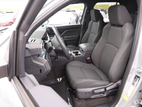 Certified 2025 Toyota 4Runner SR5 AWD/4WD image 26